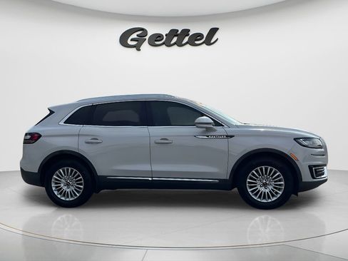 Used 2020 Lincoln Nautilus FWD image 4