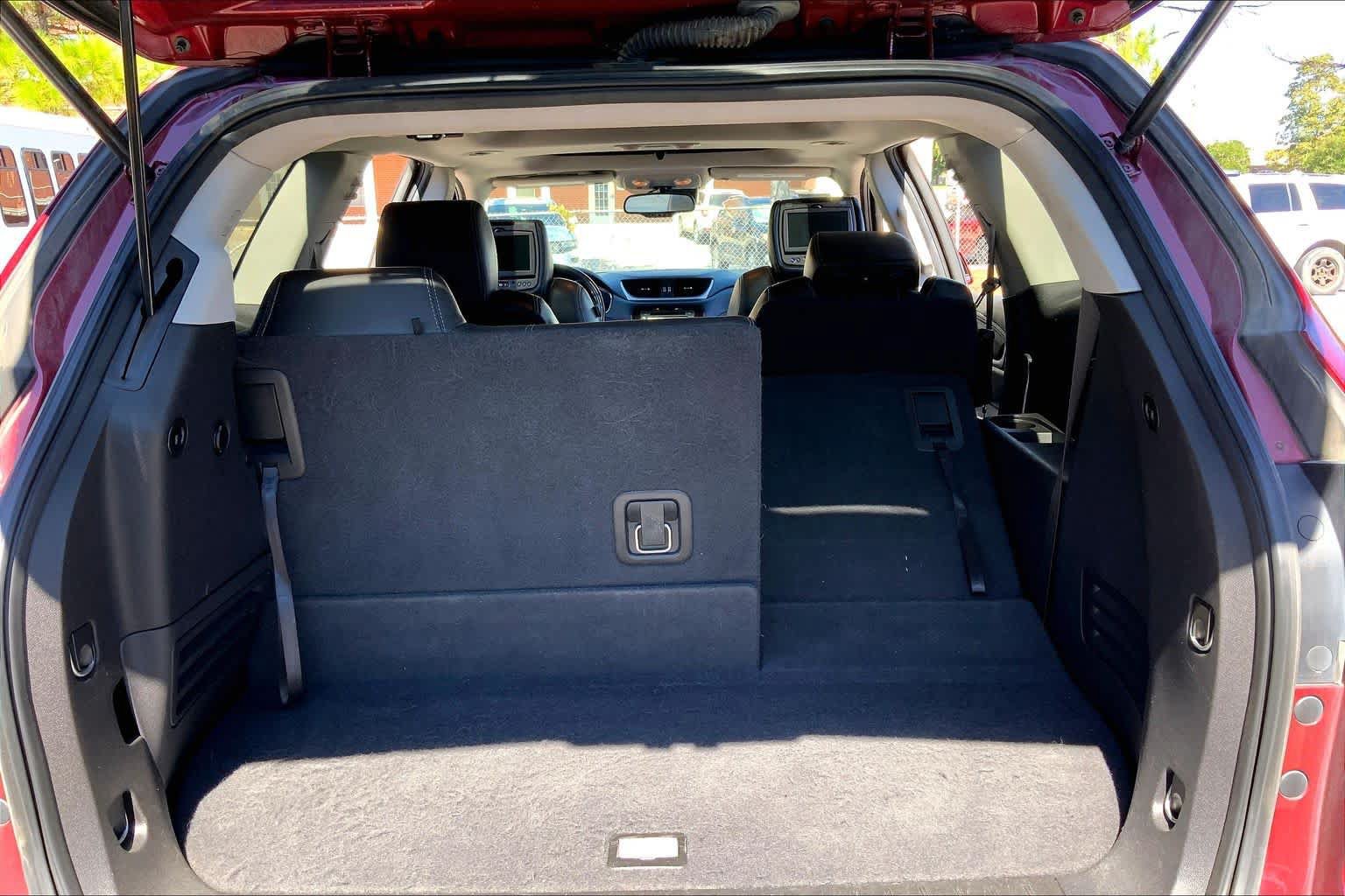 Used 2015 Chevrolet Traverse LTZ w/ LPO, 'HIT The Road' Package AWD/4WD image 34