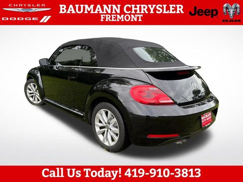 Used 2015 Volkswagen Beetle TDI FWD image 4