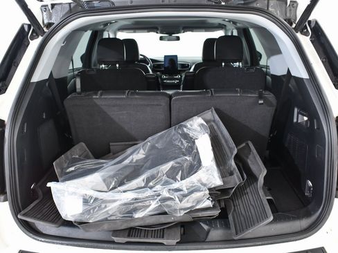 Used 2023 Ford Explorer Limited w/ Limited Technology Package image 21