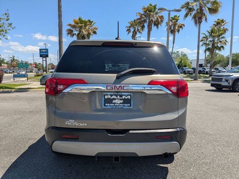 Used 2019 GMC Acadia SLE image 4