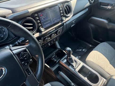 Used 2023 Toyota Tacoma TRD Off-Road w/ Technology Package AWD/4WD image 24
