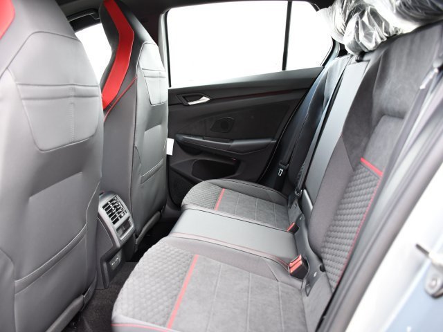 New 2026 Volkswagen GTI SE FWD image 18