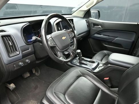 Used 2021 Chevrolet Colorado Z71 w/ Safety Package AWD/4WD image 13