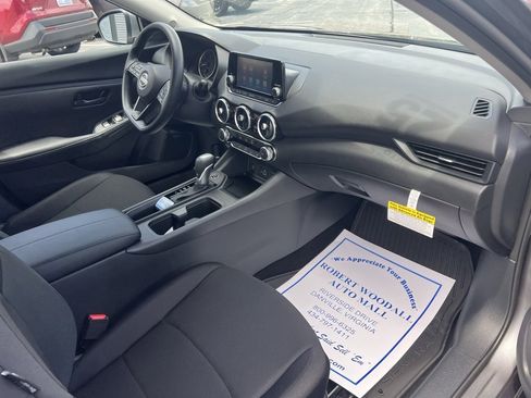 Used 2025 Nissan Sentra S image 12