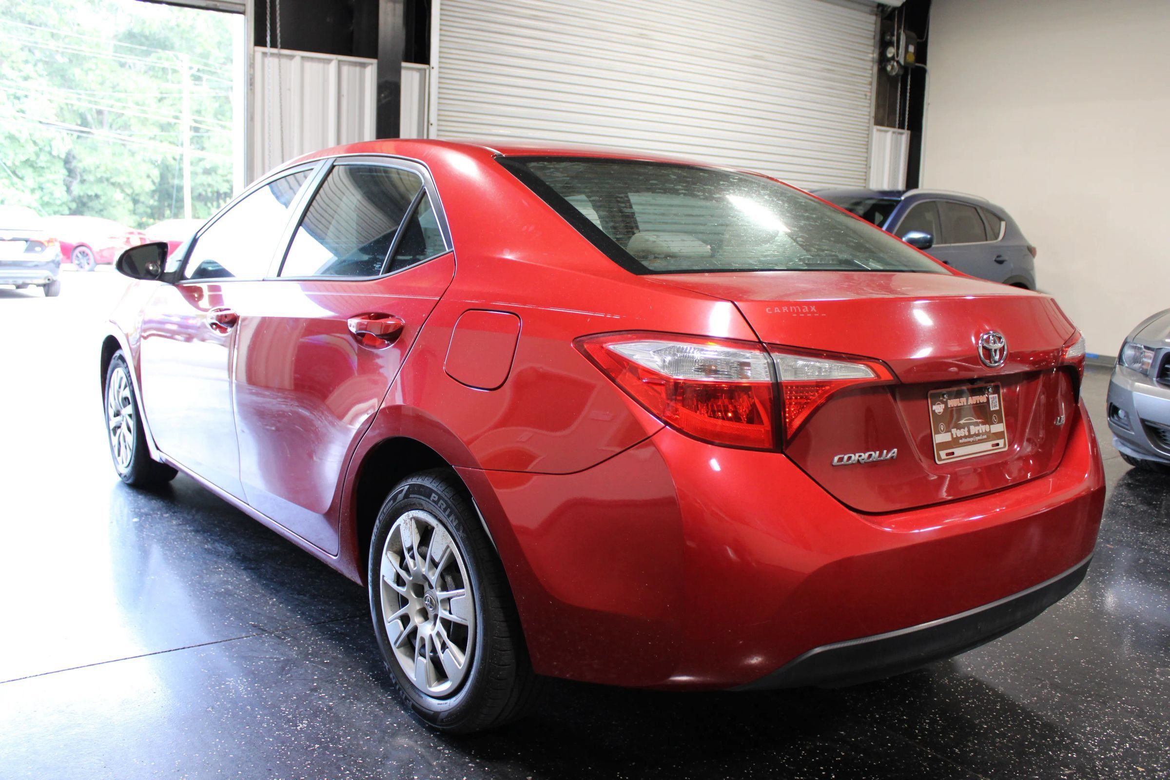 Used 2016 Toyota Corolla LE FWD image 5