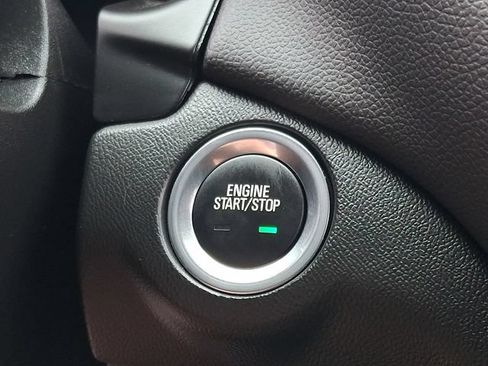 Used 2023 Chevrolet Equinox LT FWD image 24