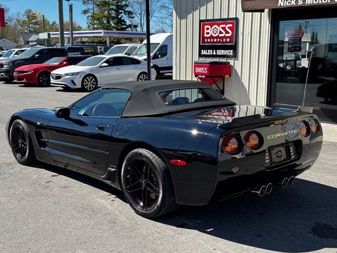 Used 2003 Chevrolet Corvette Convertible w/ Preferred Equipment Group1 RWD image 4