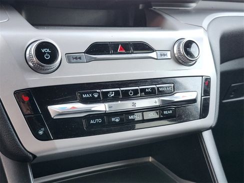 Used 2023 Ford Explorer XLT w/ Equipment Group 202A image 22