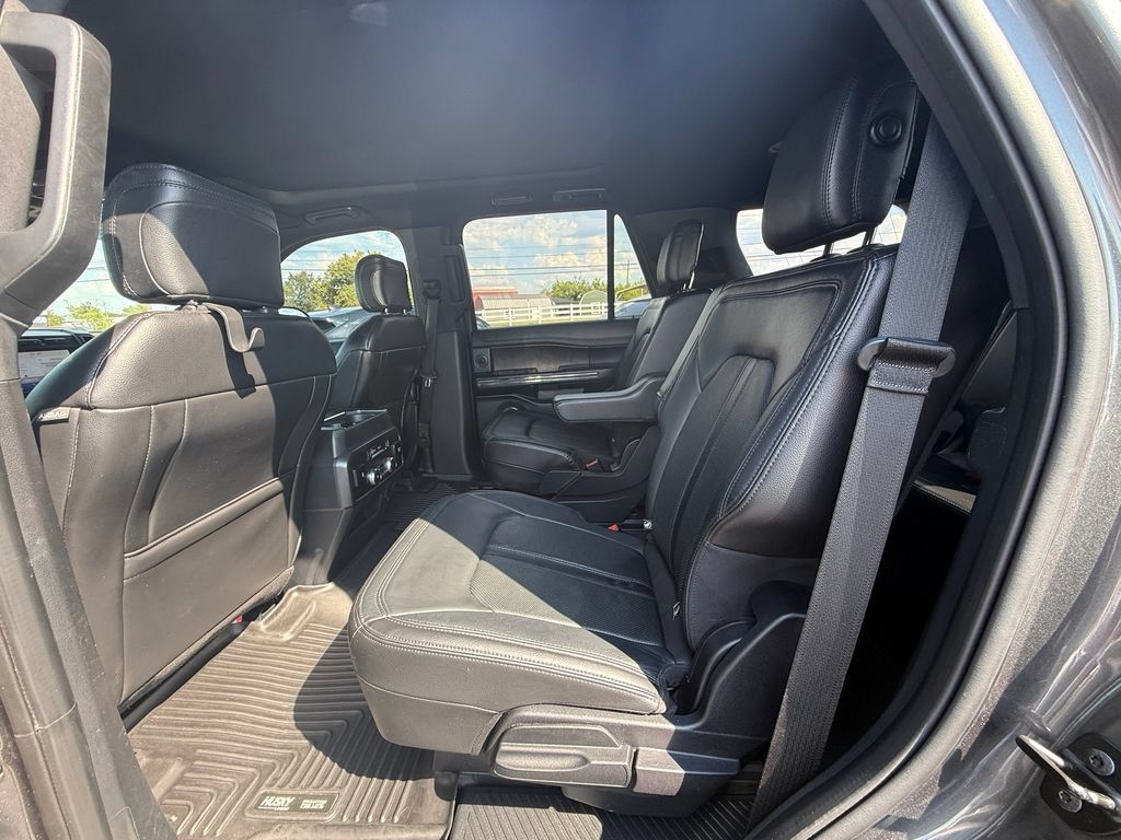 Used 2020 Ford Expedition Limited AWD/4WD image 19