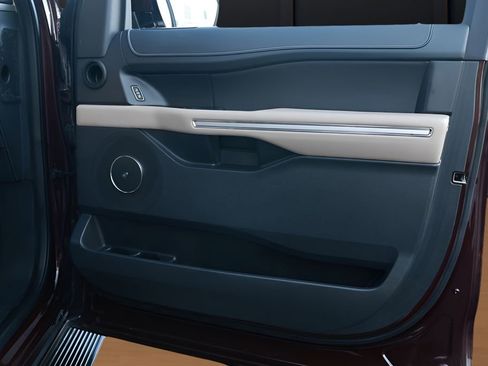 Used 2024 Ford Expedition Max Limited image 18