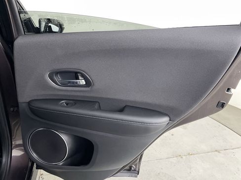 Used 2021 Honda HR-V EX image 22