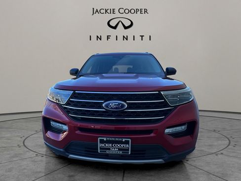 Used 2020 Ford Explorer XLT w/ Equipment Group 202A image 8