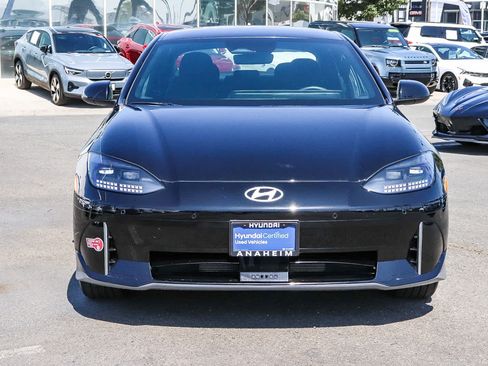 Used 2024 Hyundai Ioniq 6 SE RWD image 2