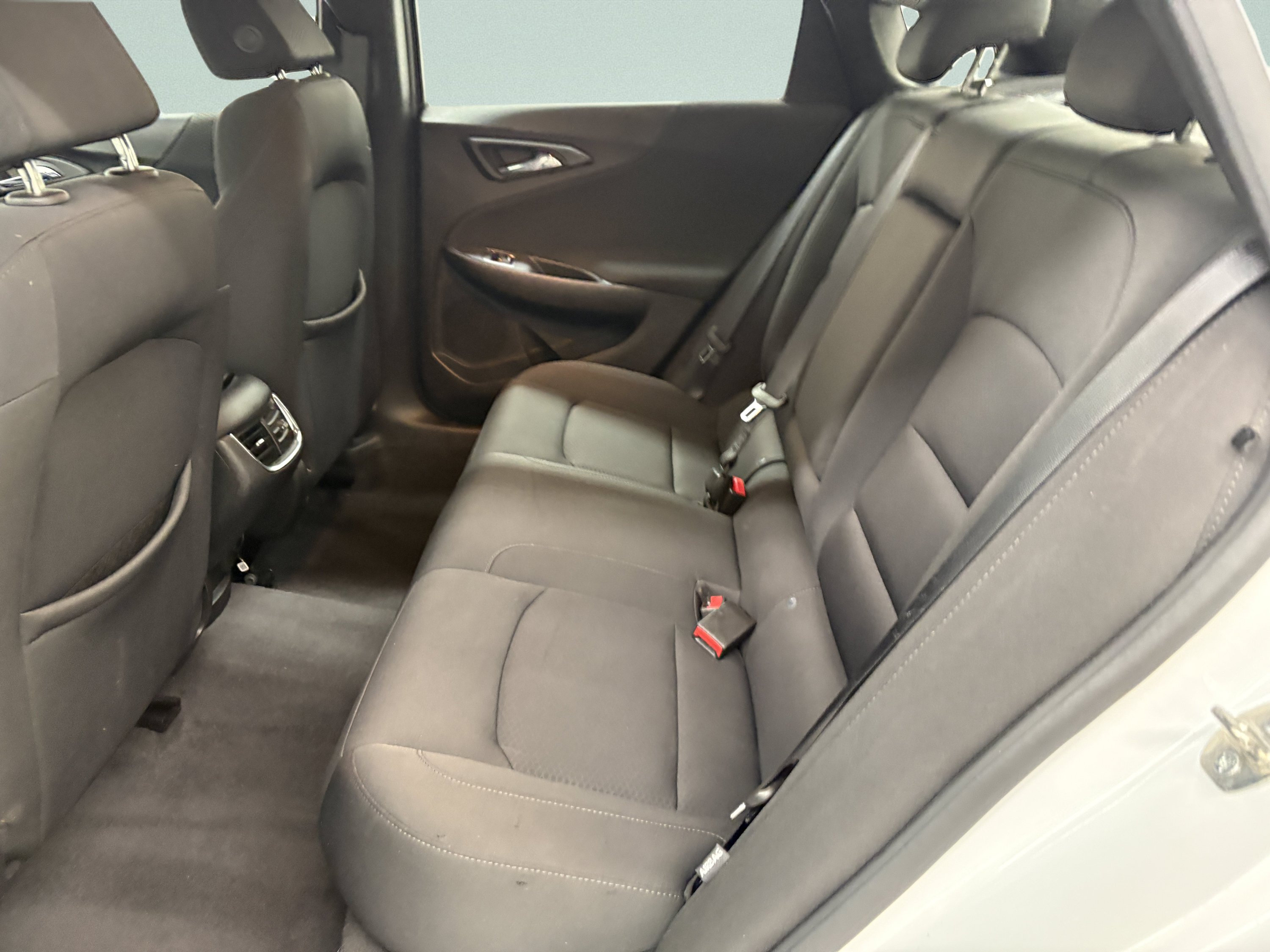 Used 2019 Chevrolet Malibu LT FWD image 12