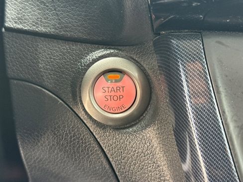 Used 2019 Nissan Sentra SR w/ Exterior Package image 20