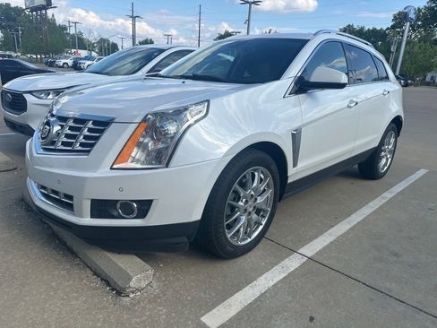 Used 2015 Cadillac SRX Performance w/ Driver Awareness Package AWD/4WD image 2