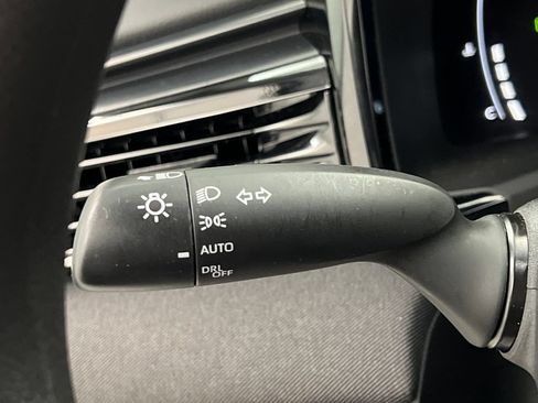 Used 2025 Toyota Camry LE FWD image 46