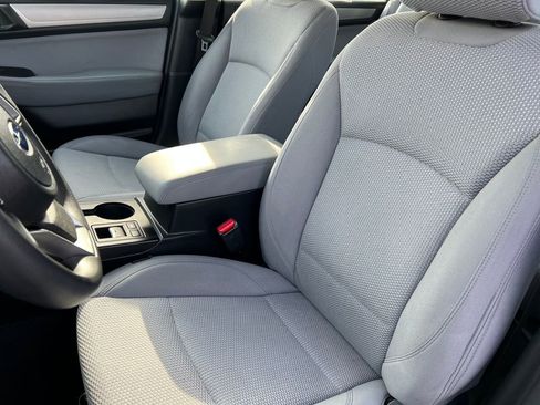 Used 2018 Subaru Outback 2.5i image 10