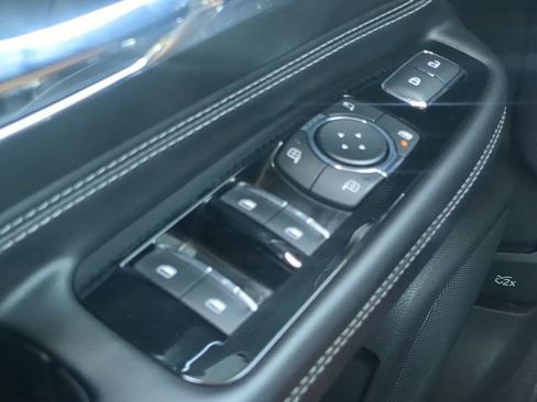 Used 2023 Lincoln Corsair Reserve w/ Equipment Group 202A AWD/4WD image 25