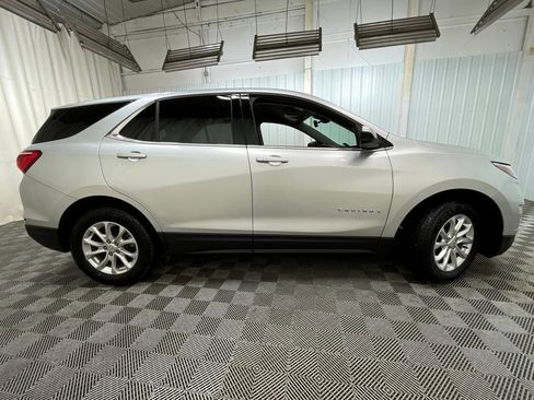 Used 2020 Chevrolet Equinox LT FWD image 17