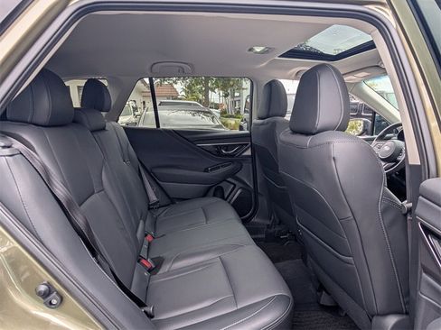 Used 2022 Subaru Outback Limited image 22