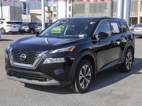 Used 2021 Nissan Rogue SV AWD/4WD image 3