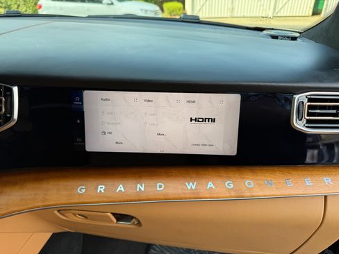 Used 2022 Jeep Grand Wagoneer Series III w/ Rear Seat Video Group 1 image 21