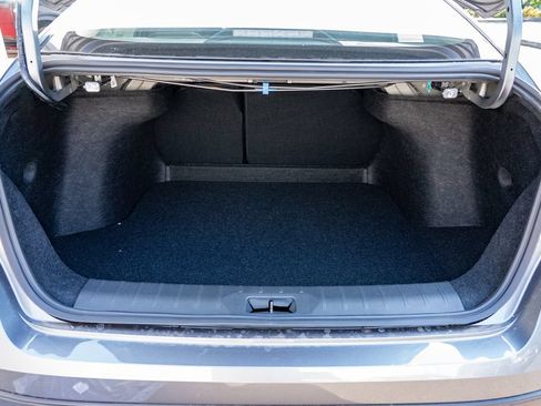 New 2026 Nissan Sentra SV w/ SV Convenience Package FWD image 8