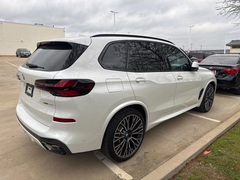 Used 2025 BMW X5 xDrive40i w/ Executive Package image 3