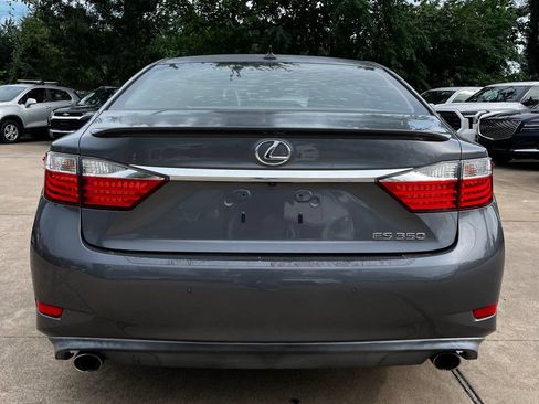Used 2014 Lexus ES 350 w/ Luxury Package FWD image 8
