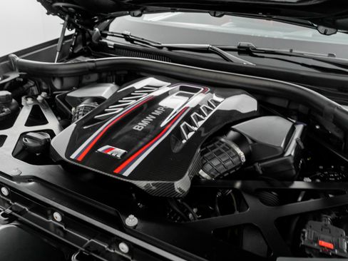 Used 2025 BMW X6 M Competition image 60