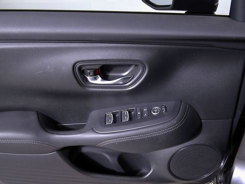 Used 2024 Honda HR-V EX-L image 15