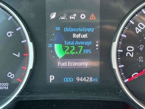 Used 2019 Toyota RAV4 LE image 30