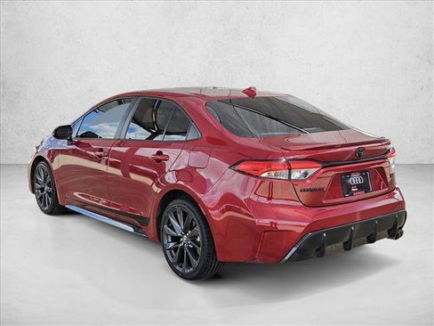 Used 2024 Toyota Corolla SE FWD image 7