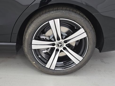 New 2026 Mercedes-Benz C 300 4MATIC Sedan image 34