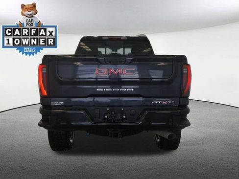 Used 2024 GMC Sierra 2500 AT4X image 12