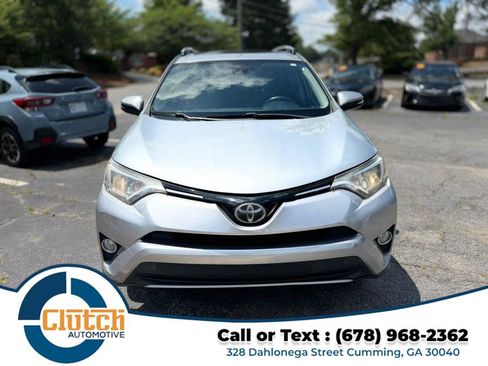 Used 2018 Toyota RAV4 XLE FWD image 2