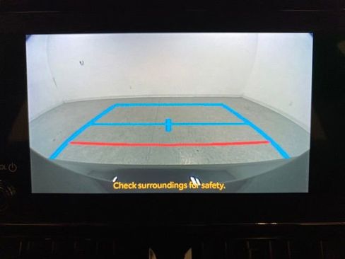 Certified 2024 Toyota Corolla SE image 28