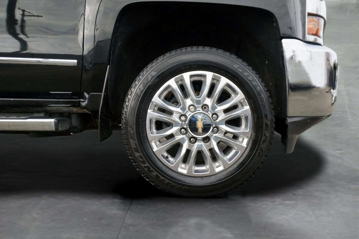 Used 2016 Chevrolet Silverado 2500 LTZ w/ Duramax Plus Package AWD/4WD image 9