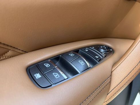 Used 2023 INFINITI QX80 Sensory w/ Cargo Package AWD/4WD image 13