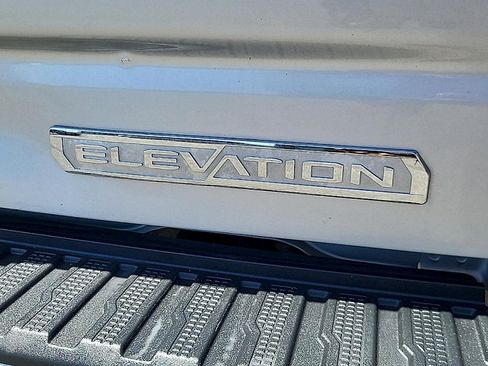 Used 2022 GMC Sierra 1500 Elevation w/ Elevation Premium Package AWD/4WD image 32
