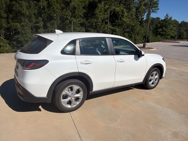 Used 2025 Honda HR-V LX image 10