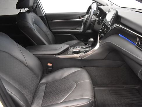 Used 2021 Toyota Camry XSE w/ Navigation Package FWD image 19