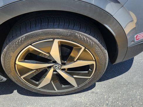 Used 2023 Volkswagen ID.4 Pro S RWD image 3