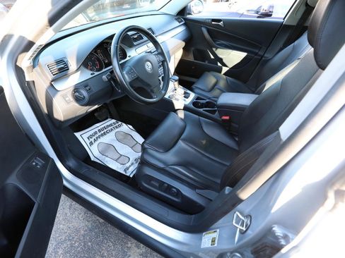 Used 2009 Volkswagen Passat Komfort image 17