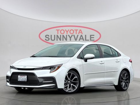 Used 2021 Toyota Corolla XSE image 2