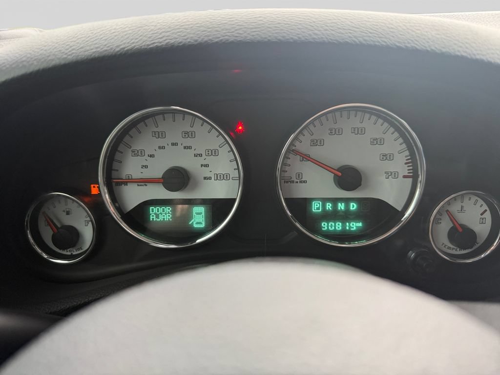 Used 2018 Jeep Wrangler Unlimited Sahara w/ Dual Top Group AWD/4WD image 19