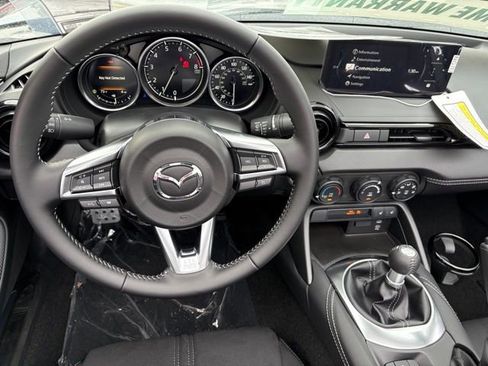 New 2026 MAZDA MX-5 Miata Club w/ Interior Package RWD image 8