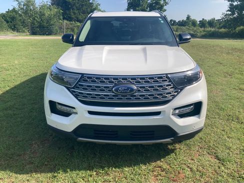 Used 2023 Ford Explorer Limited w/ Limited Technology Package AWD/4WD image 2